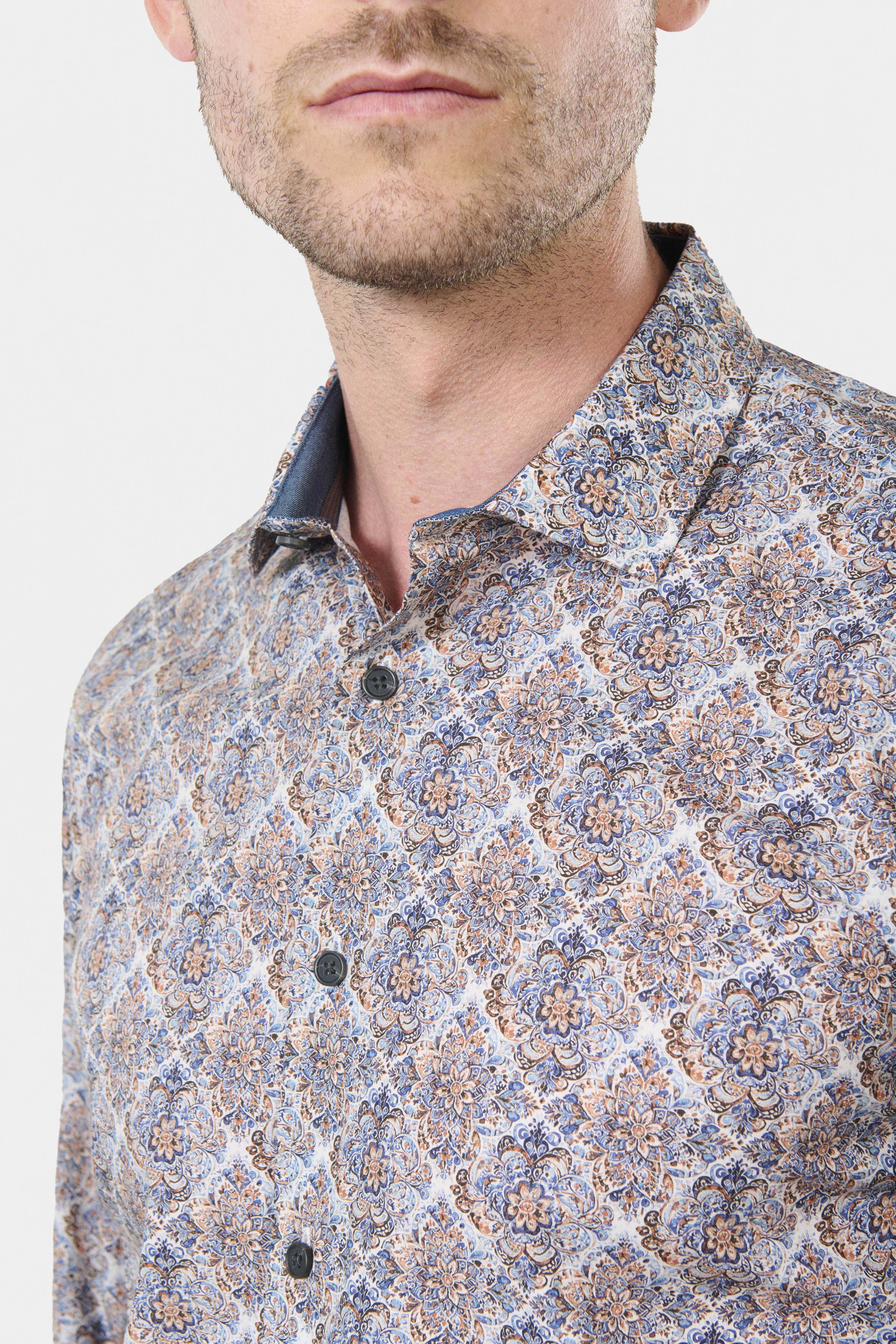 Camisa cómoda de popelina de algodón con estampado floral de Jerem, corte cómodo, cuello clásico