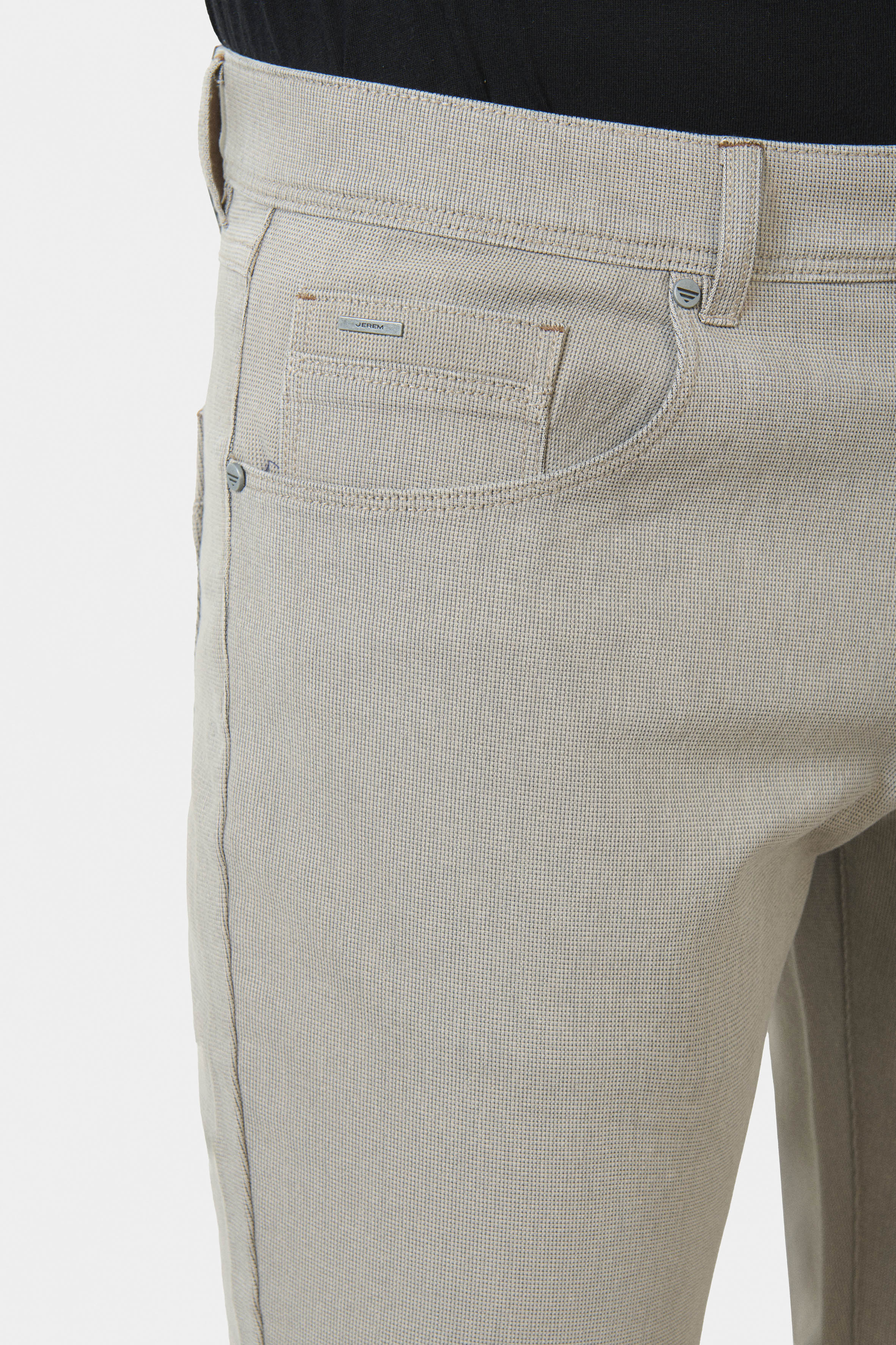 Pantalon cinq poches, tricotine stretch micro-motif Jerem, poches plaquées surpiquées