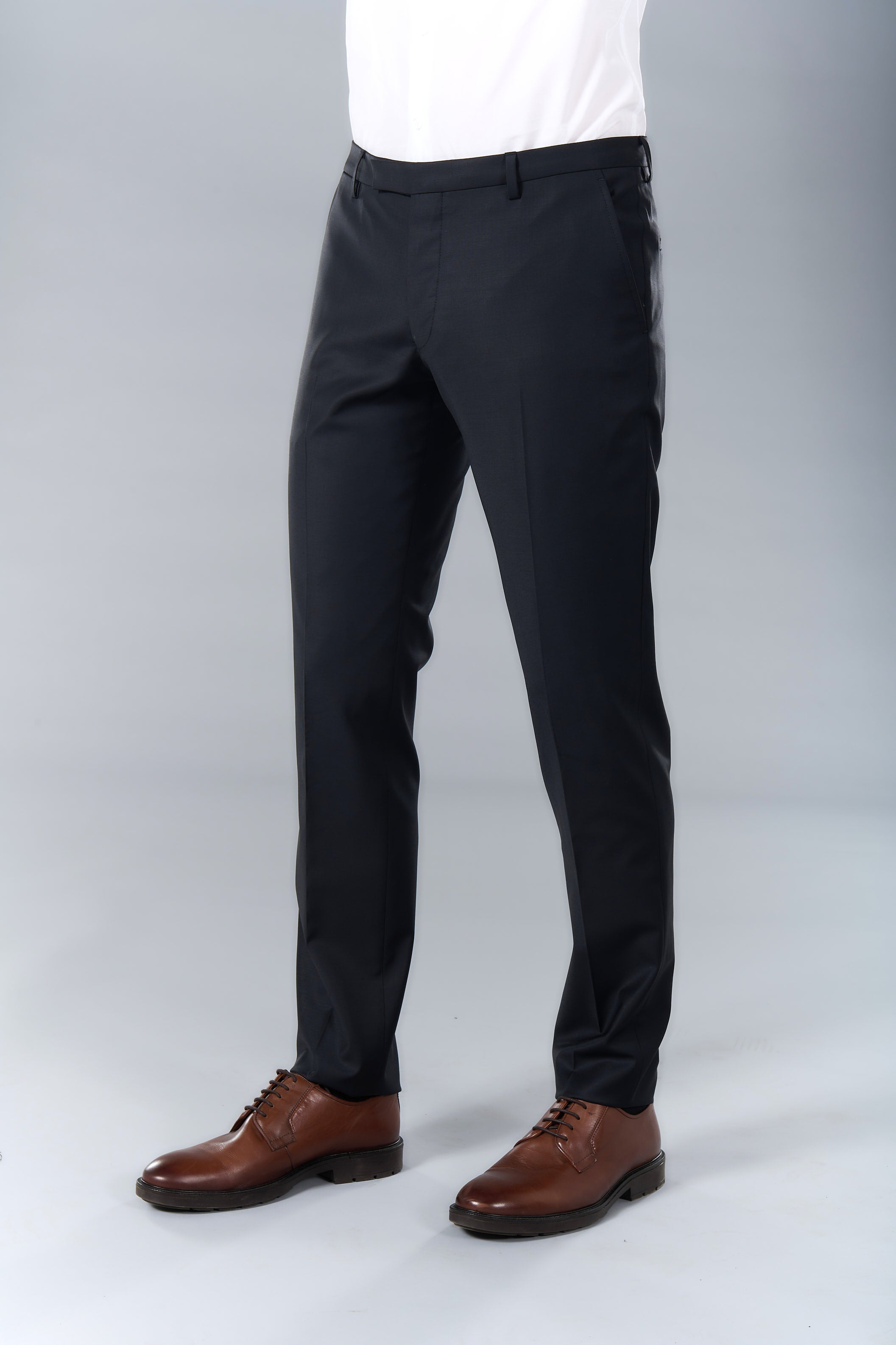 Pantalon de costume ajusté et bi-stretch en laine mélangée Jerem, intérieur semi-doublé, ceinture sartoriale stretch, cein...