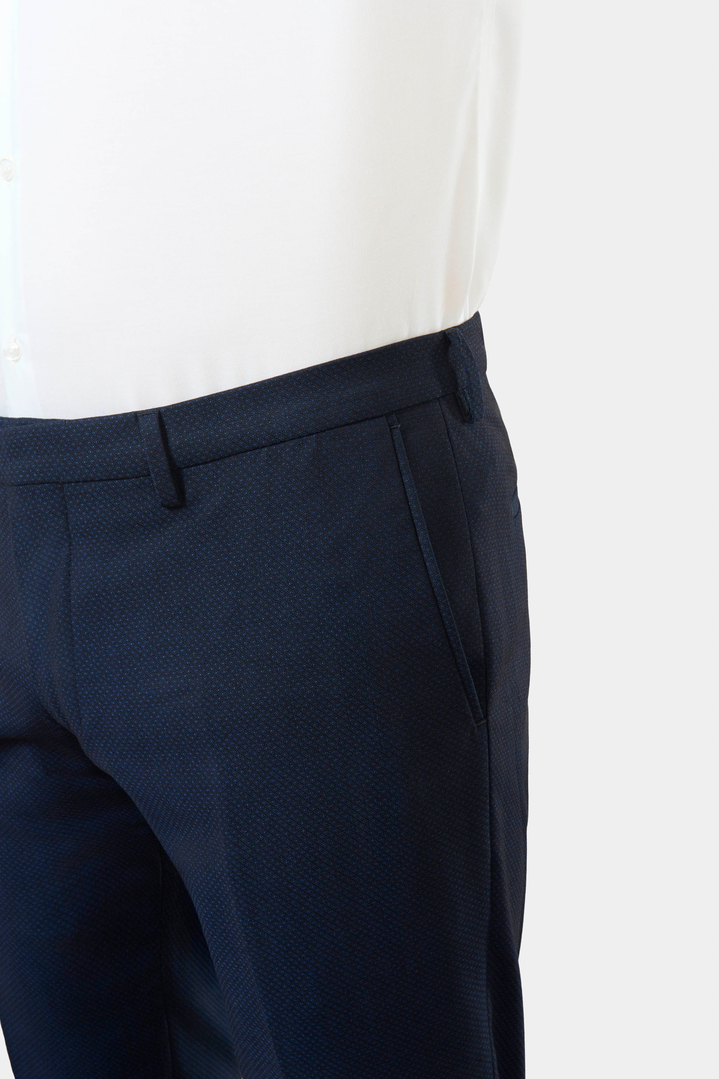 Pantalon de costume ajusté stretch effet plumetis Jerem, ceinture sartoriale stretch, ceinture sartoriale