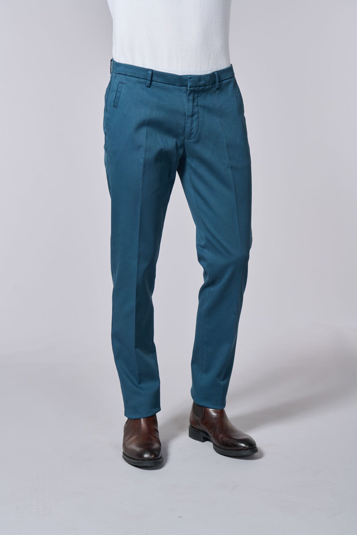 Pantalon ajusté en tricotine de coton stretch Jerem, poches italiennes