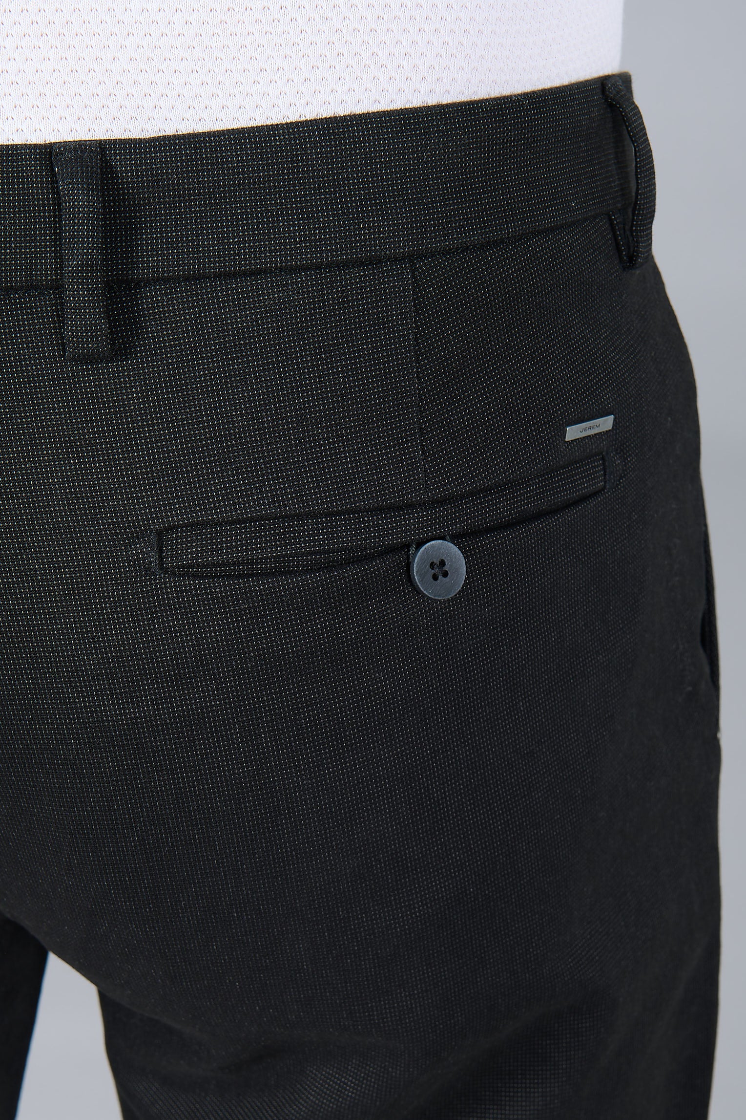 Tricotine stretch micro-motif — Pantalon minimaliste Jerem, poches italiennes, coupe droite vue 15