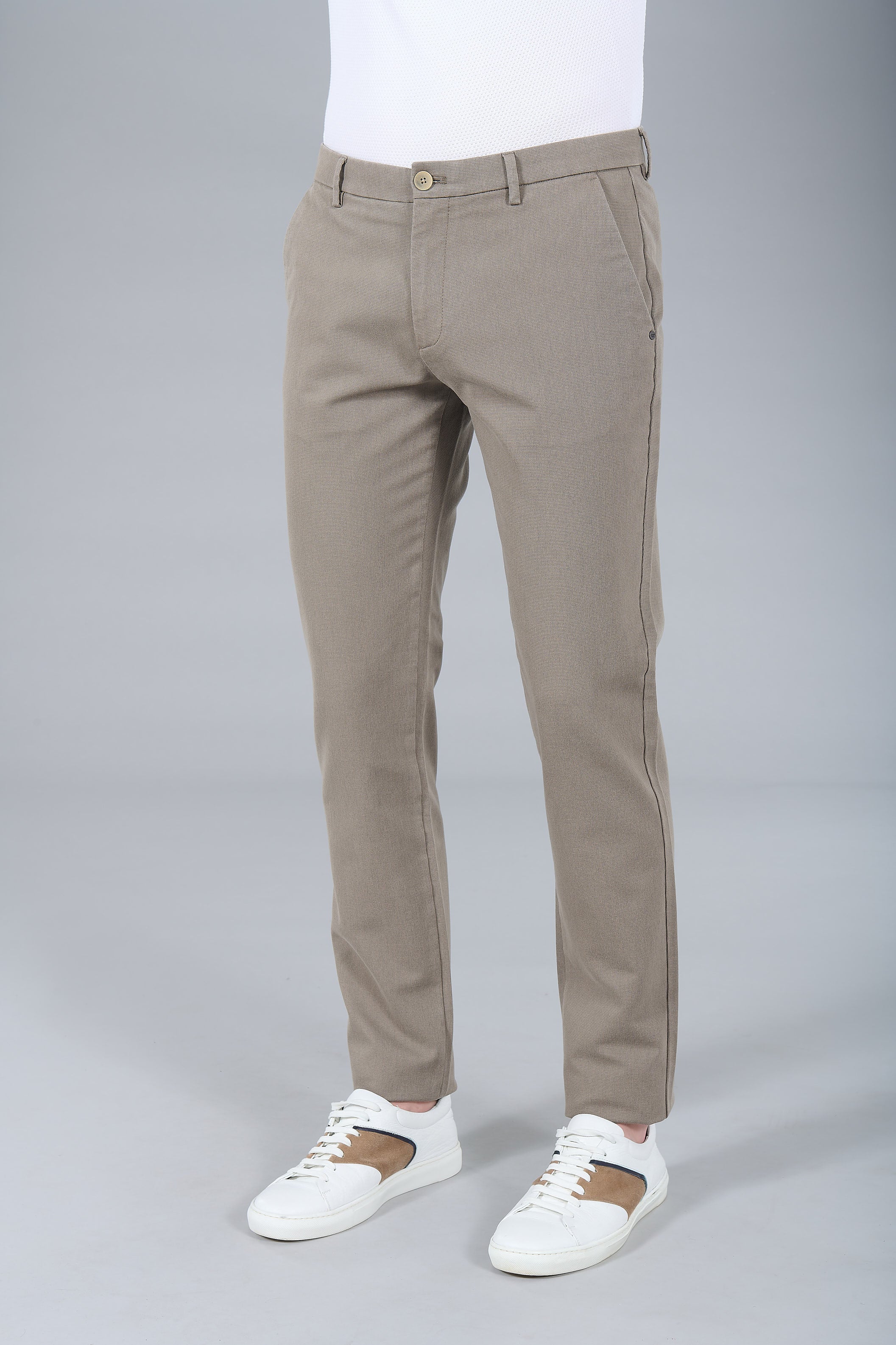 Pantalon minimaliste en tricotine stretch micro-motif Jerem, poches italiennes, coupe droite vue 17