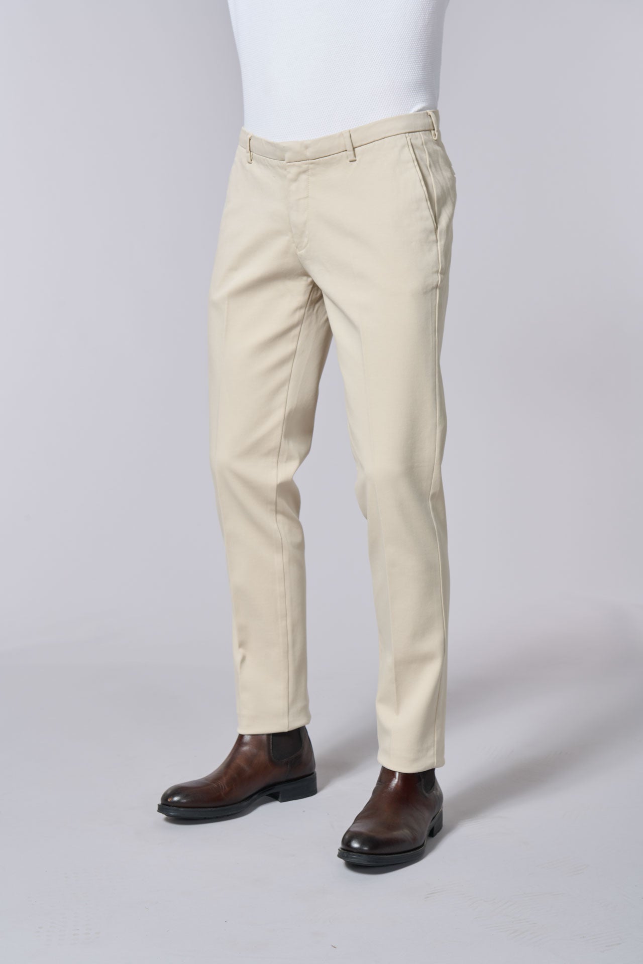 Pantalon ajusté en tricotine de coton stretch Jerem, poches italiennes vue 5