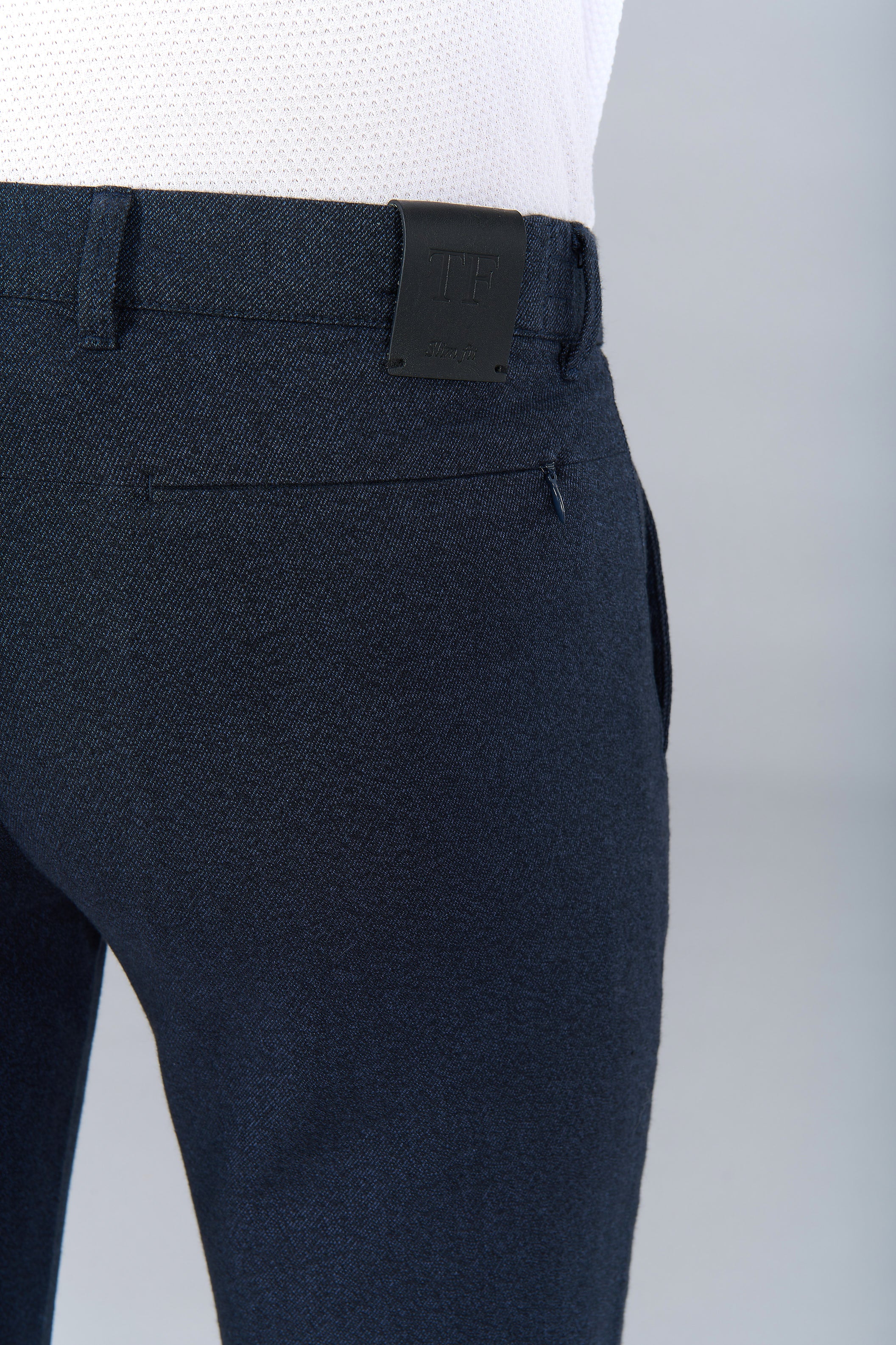 Pantalon élastiqué, sergé chiné de coton stretch Jerem, poches italiennes vue 10