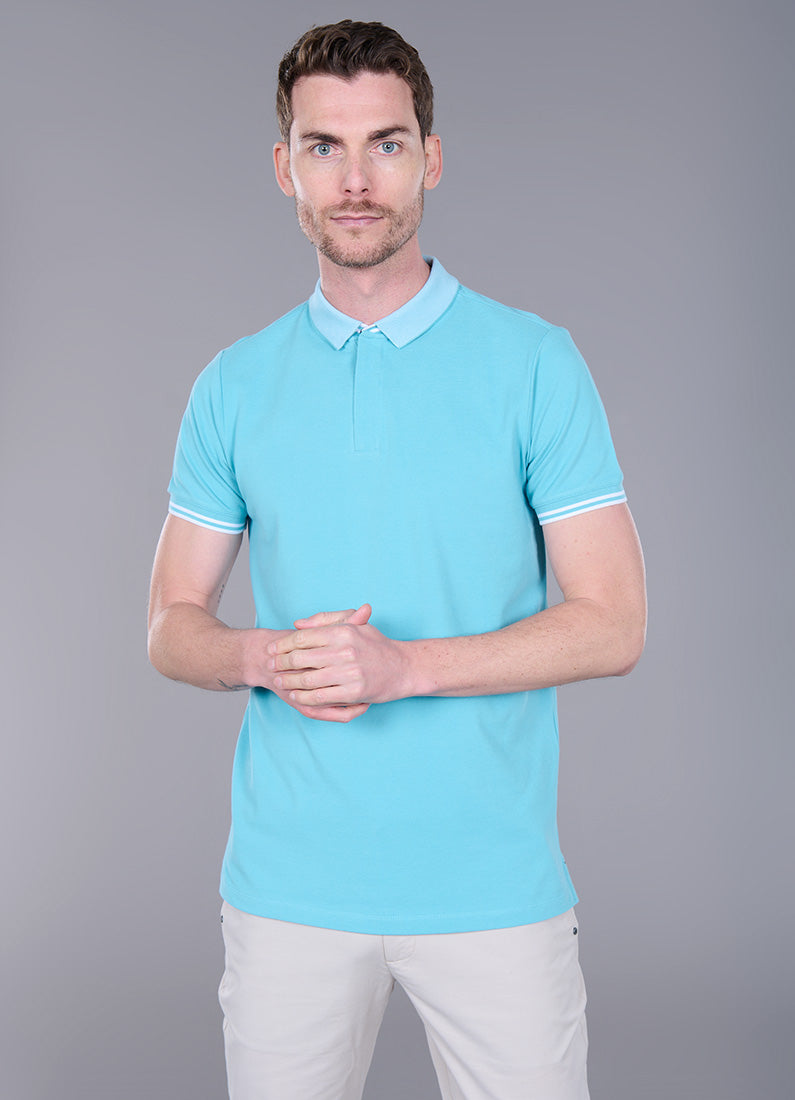 Piqué de coton avec cùtes rayures contrastantes sarde — Polo zippé Jerem, manches courtes