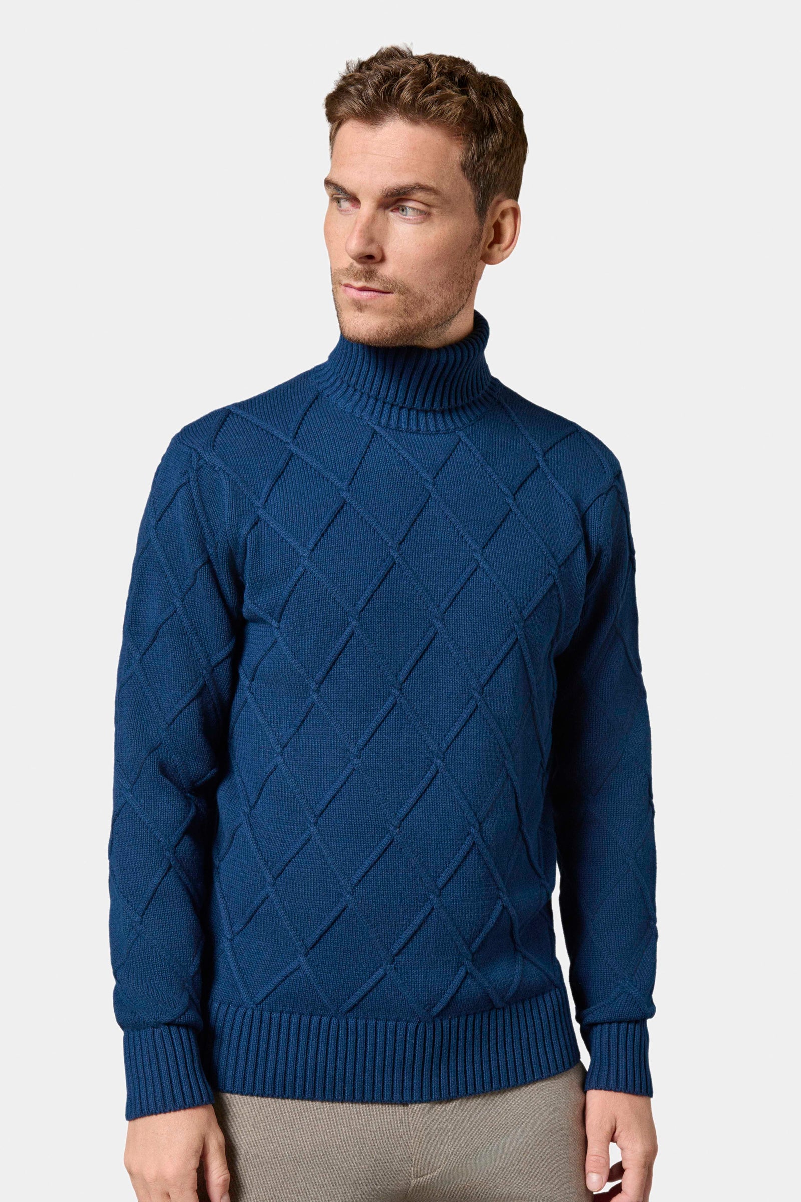 Pull col roulé en maille torsadée Corvi Jerem