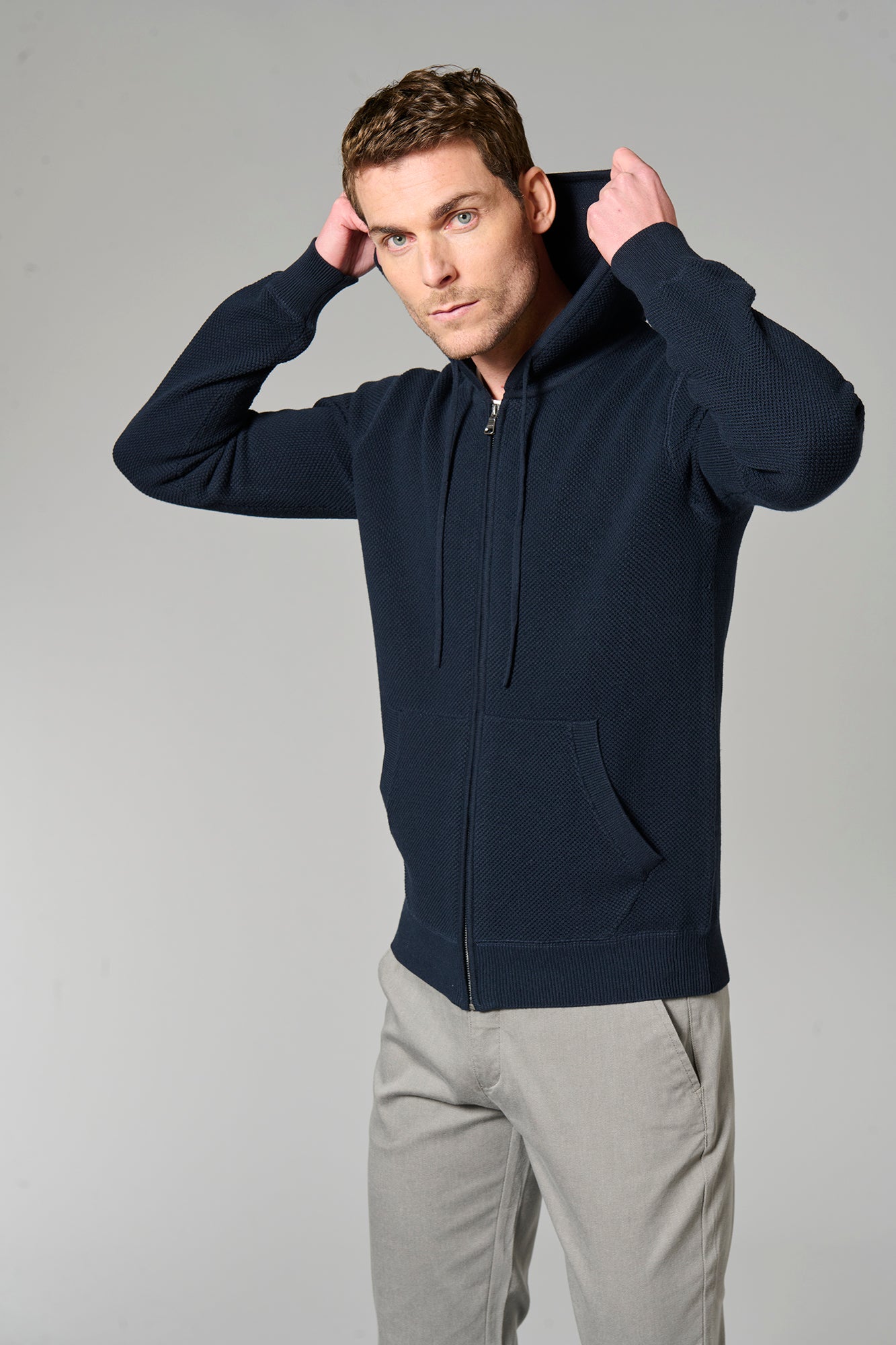 Pull zippé capuche Luche Jerem vue 3