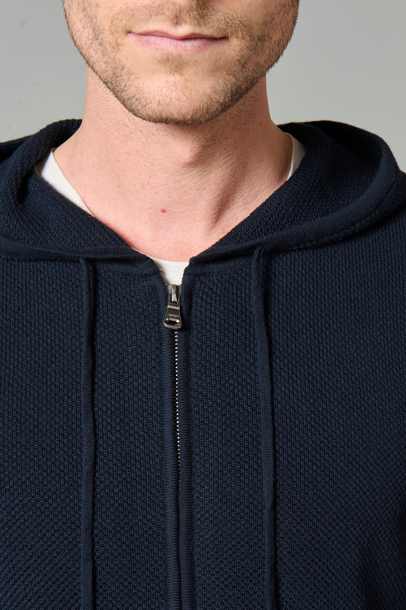 Pull zippé capuche Luche Jerem vue 4