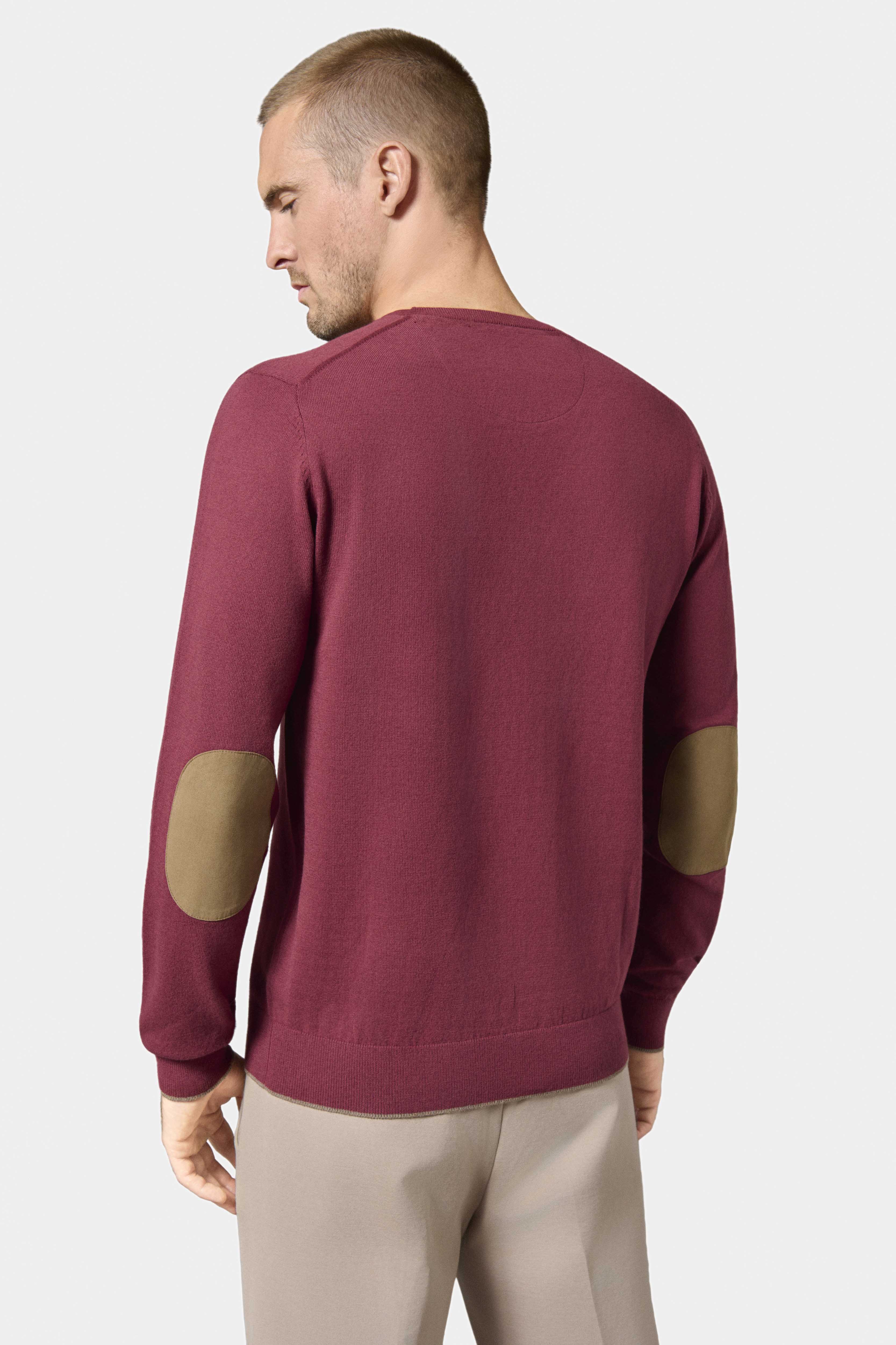 ligne toofashion 
 manche longue 
 légèrement resserré au bas des manches et au bas du vêtement 
 avec son col roulé intemporel, ce pull de la ligne toofashion est parfait po...